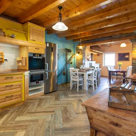 Holiday home Stunning In With Wifi
